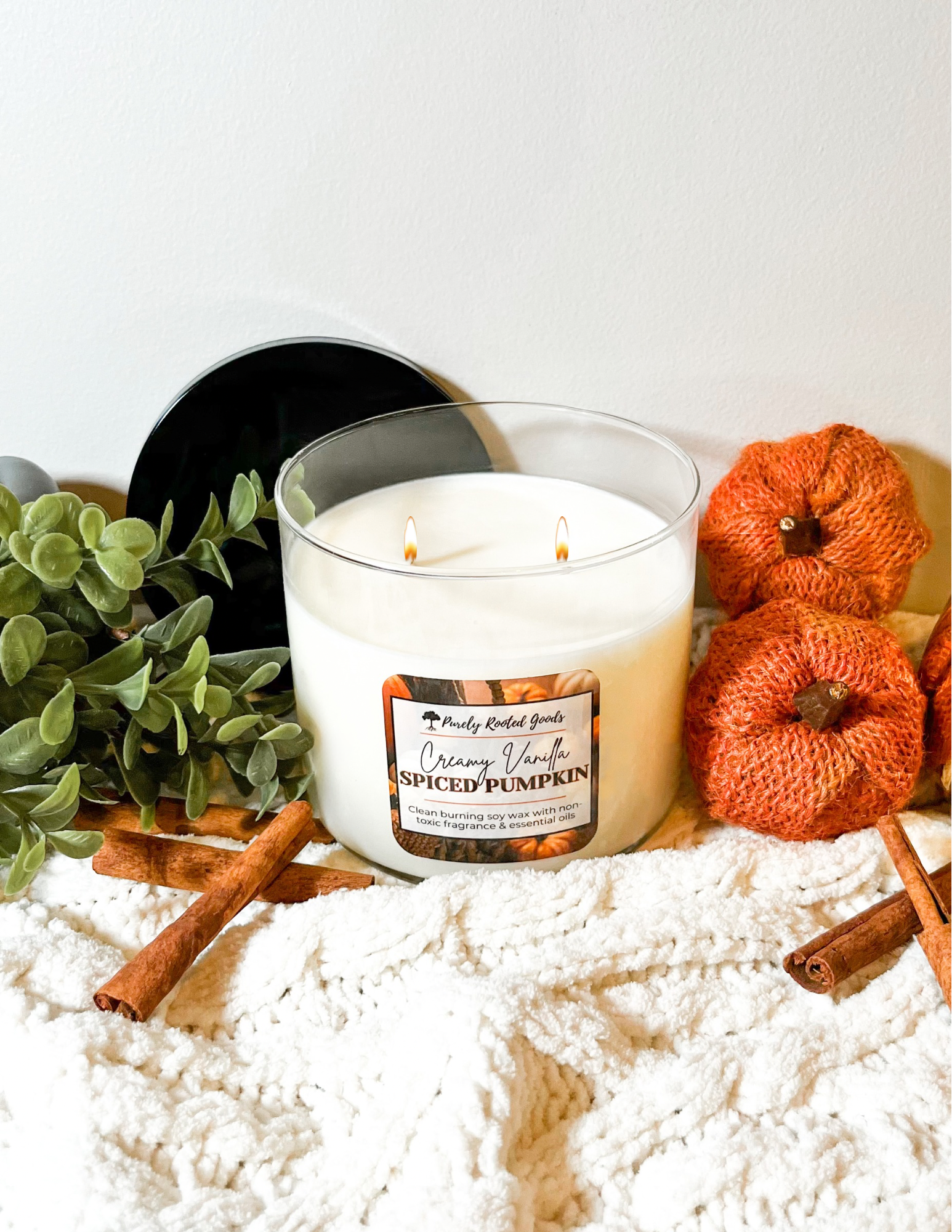 Creamy Vanilla Spiced Pumpkin 17oz Candle